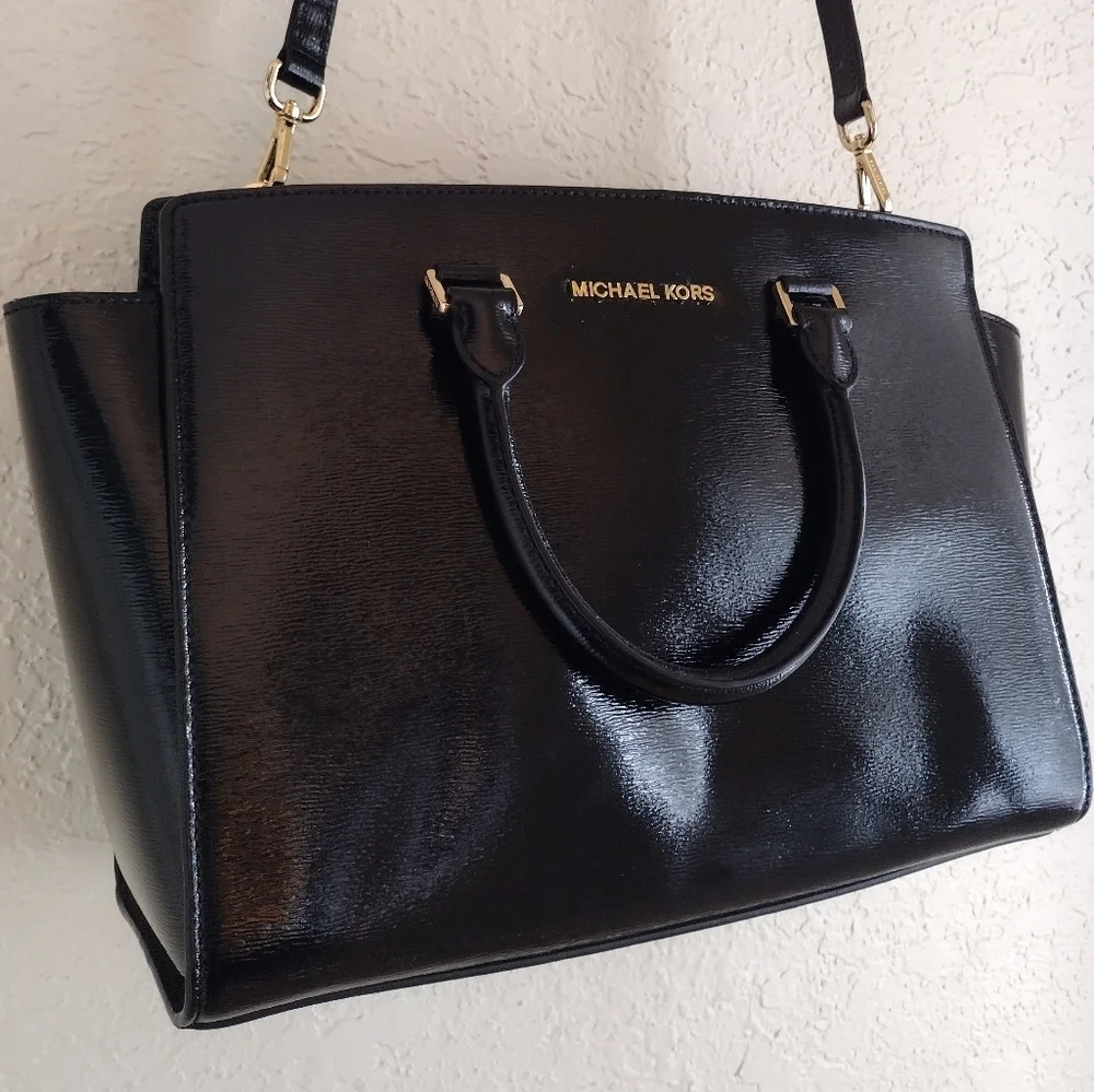 Michael Kors Selma Satchel Patent Leather Black Crossbody Bag - Picture 2 of 12